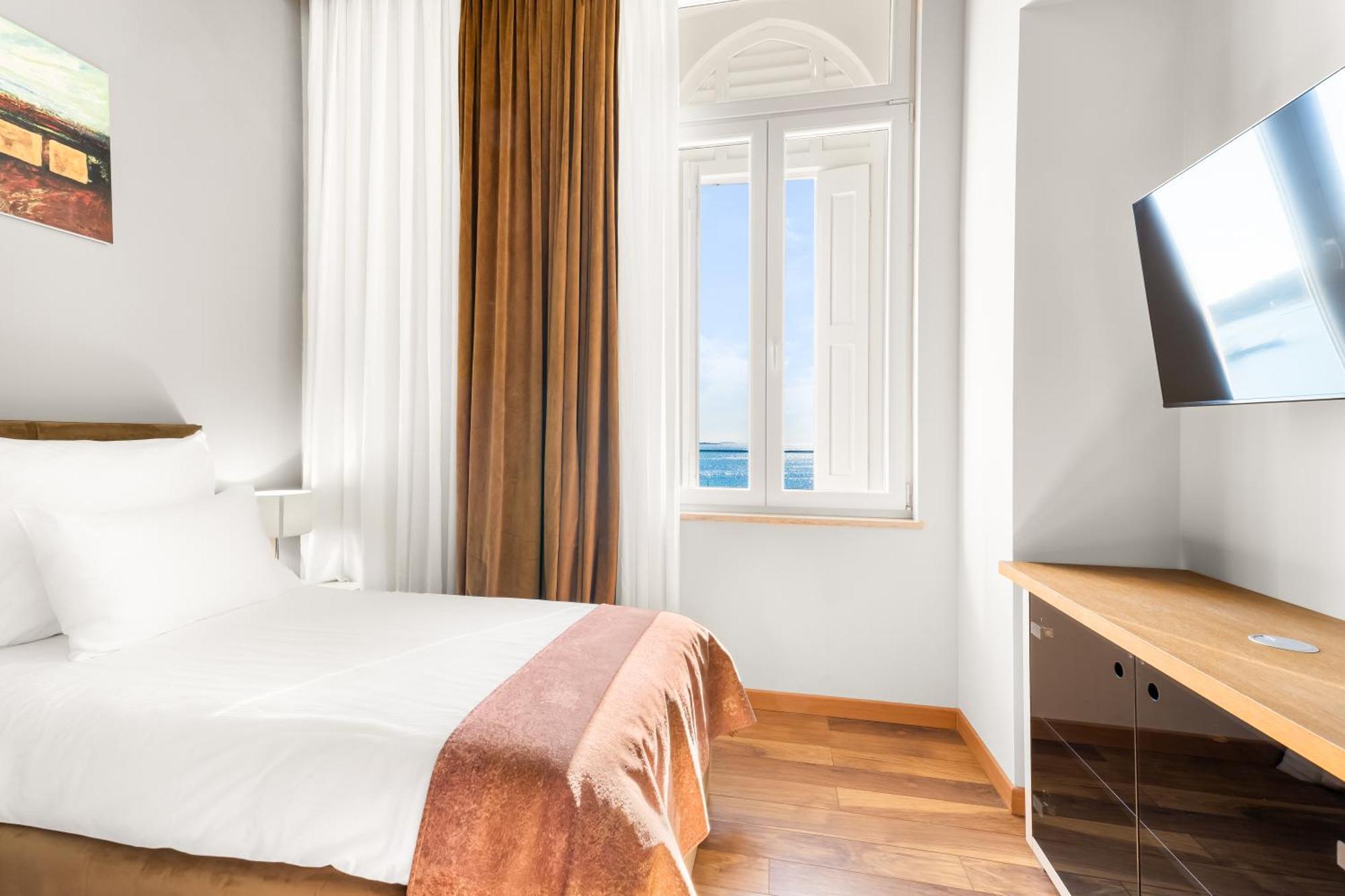 Hotel Dua Residence Πόρετς Εξωτερικό φωτογραφία